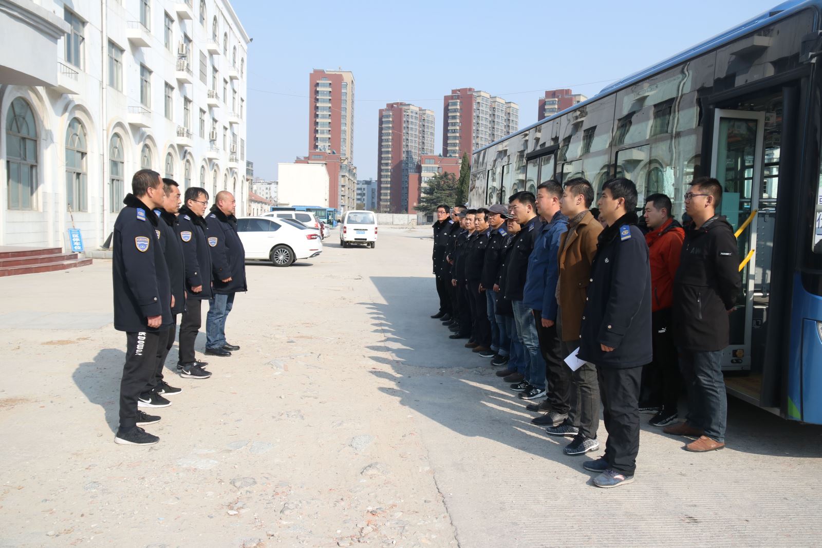 公交集團公交事業(yè)一部開展駕駛員突發(fā)事件應急演練活動